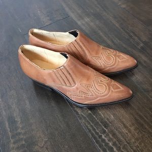 Seychelles pointed booties